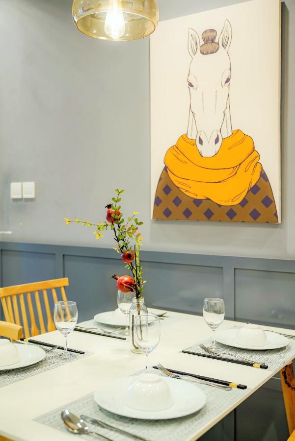 Mott Haven Apart - Vinhomes Central Park, Landmark 81 Area & Ice Rink 호치민 외부 사진