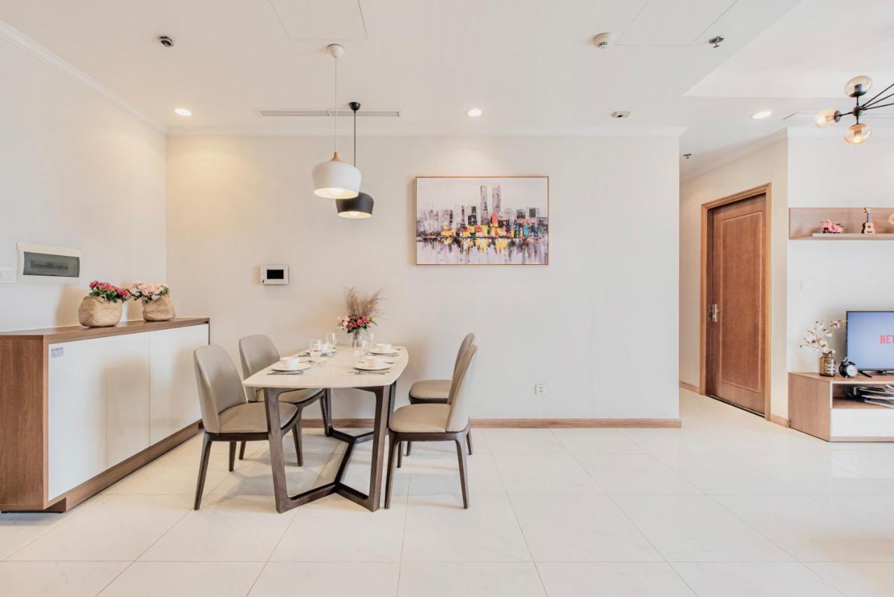 Mott Haven Apart - Vinhomes Central Park, Landmark 81 Area & Ice Rink 호치민 외부 사진